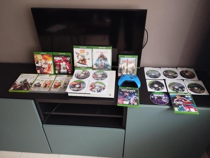 Xbox One S 500 GB+ 24 games + 1 blauwe controller, Games en Spelcomputers, Games | Xbox One, Gebruikt, Overige genres, Ophalen