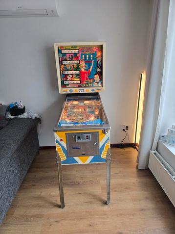 Leuke spaanse flipperkast Playmatic 1977 

Speak Easy beschikbaar voor biedingen