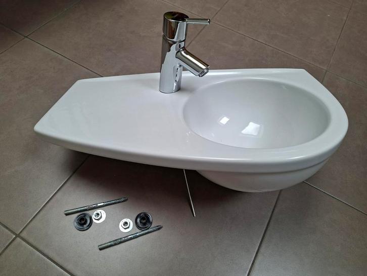 Handenwasser in witte porselein met mengkraan Hansgrohe, Doe-het-zelf en Bouw, Sanitair, Zo goed als nieuw, Kraan, Ophalen of Verzenden