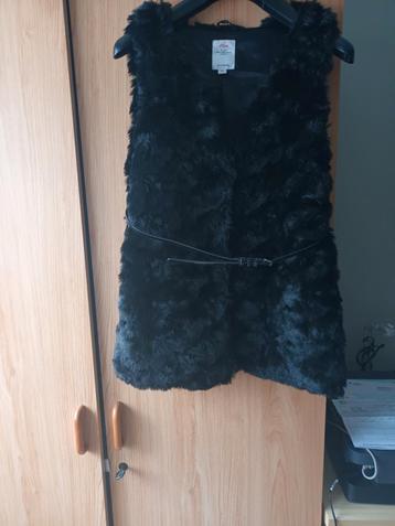 Nieuwe bodywarmer "S OLIVER "  n beschikbaar voor biedingen