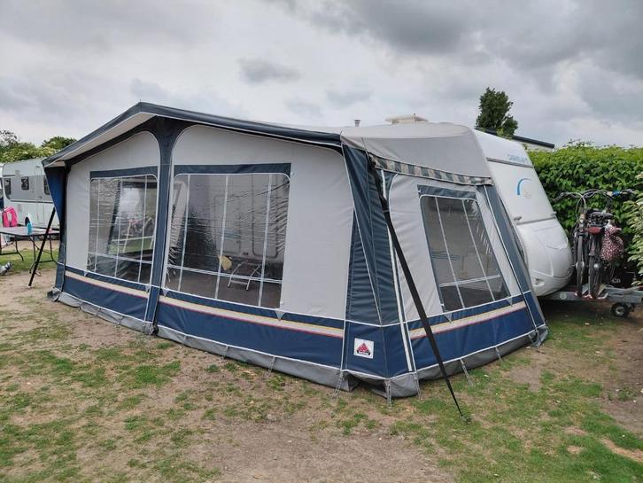 Caravan Caravalair Antares Luxe 510, Caravans en Kamperen, Caravans, Particulier, tot en met 6, 1000 - 1250 kg, Treinzit, Caravelair