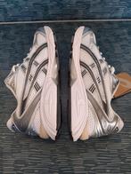 Asics Kayano 14 Wit/Grijs Maat 44 - Nieuw!, Kleding | Heren, Schoenen, Verzenden, Wit, Nieuw, Sneakers