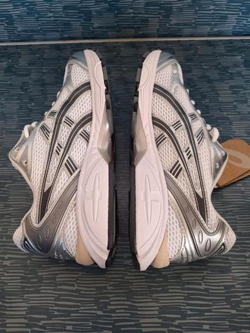 Asics Kayano 14 Wit/Grijs Maat 44 - Nieuw! beschikbaar voor biedingen