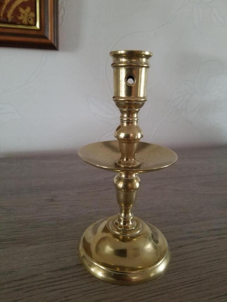 17e eeuwse kandelaar (4), Antiek en Kunst, Antiek | Kandelaars, Koper of Brons, Ophalen of Verzenden