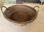 Ruime rieten mand, Huis en Inrichting, Woonaccessoires | Schalen en Manden, Ophalen, Mand, Rond, Zo goed als nieuw