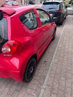 Toyota aygo te koop, Auto's, Toyota, 4 zetels, Stof, Handgeschakeld, Grijs