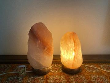 Twee Himalaya spiritual zoutlampen 3 & 5 kilo zoutkristallen