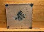 Antieke Delftse tegel met afbeelding van vogel D40, Antiek en Kunst, Ophalen of Verzenden