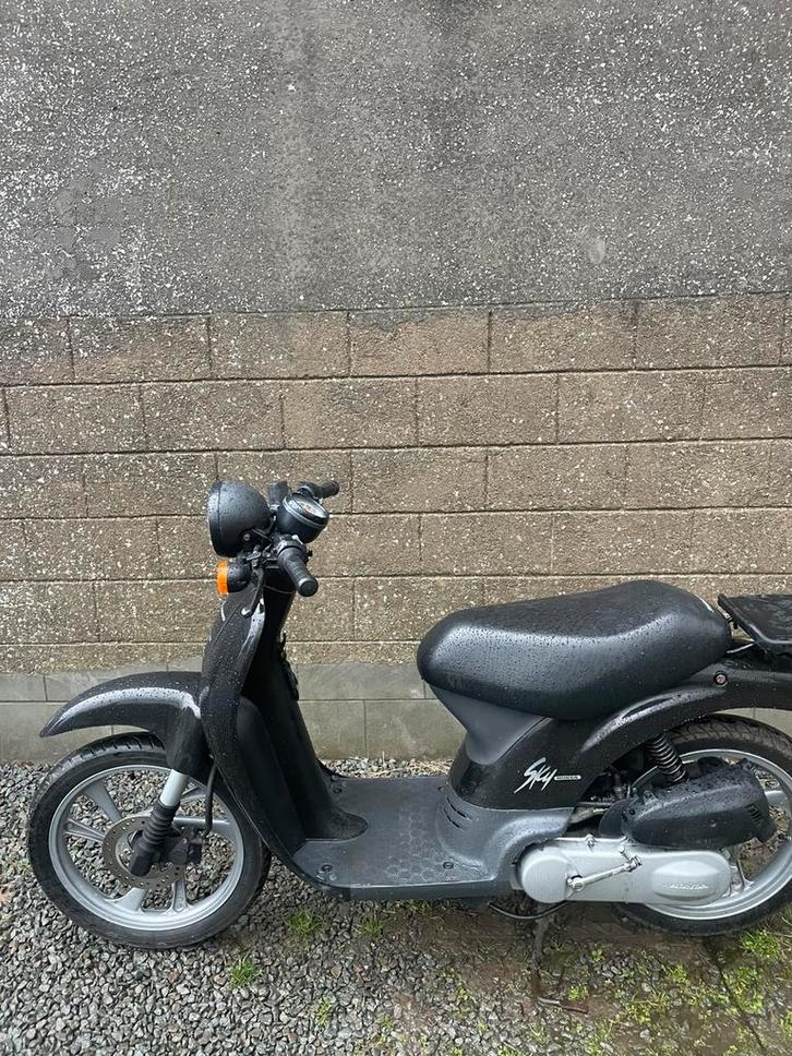 Honda sky, Fietsen en Brommers, Snorfietsen en Snorscooters, Zo goed als nieuw, Ophalen