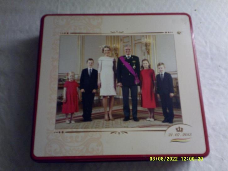 Blikken koekjesdoos Koningshuis, Verzamelen, Koningshuis en Royalty, Zo goed als nieuw, Overige typen, Ophalen of Verzenden