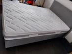 Mooie boxspring 140 X 200 wacht op een tweede kans, Ophalen, 140 cm, Zo goed als nieuw, Twijfelaar