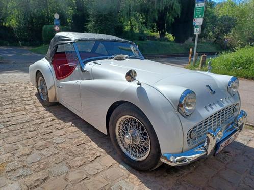 TRIUMPH TR3 (a), Auto's, Oldtimers, Particulier, Triumph, Benzine, Cabriolet, 2 deurs, Handgeschakeld, Wit, Overige kleuren, Leder