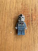 Lego Star Wars sw1104 minifiguur AT-AT Driver, Gebruikt, Ophalen of Verzenden, Lego, Losse stenen