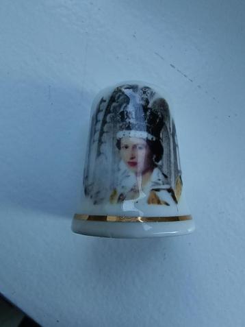 Vingerhoedje Kroning Queen Elizabeth II 1953 beschikbaar voor biedingen