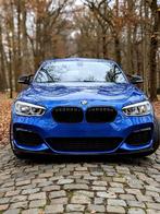 BMW M140i Showroomstaat Manueel Estoril Blue, Auto's, Te koop, Alcantara, Berline, Benzine