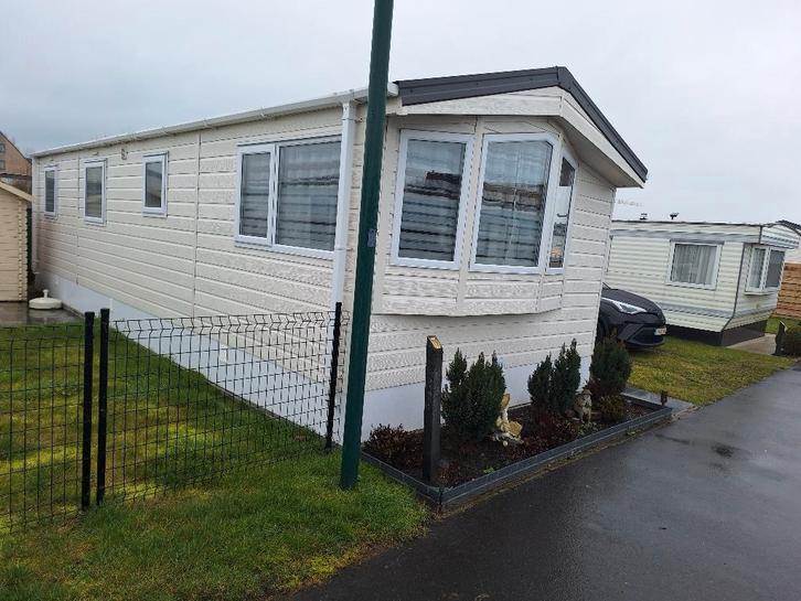 Stacaravan te koop, Caravans en Kamperen, Caravans, Particulier, tot en met 3, Overige, Overige merken, 2 aparte bedden, Omvormbare zithoek