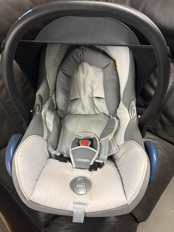 Maxi cosi beschikbaar voor biedingen