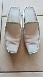 Witte muiltjes van Tod's - M. 40,5, Wit, Zo goed als nieuw, Tod's, Sandalen of Muiltjes