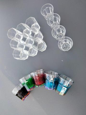 LOT van 13 glazen + 5 in kleur  beschikbaar voor biedingen