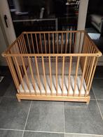 Houten park incl matras, Kinderen en Baby's, Babyparken, Ophalen, Zo goed als nieuw, Vierkant