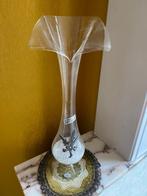 Vaas.  Mondgeblazen. Unieke vorm  !, Ophalen, Zo goed als nieuw, Glas, Minder dan 50 cm