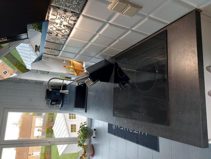 Plan de travail noir 3610 mm avec évier, Huis en Inrichting, Keuken | Complete keukens, Zo goed als nieuw, Zwart, Ophalen