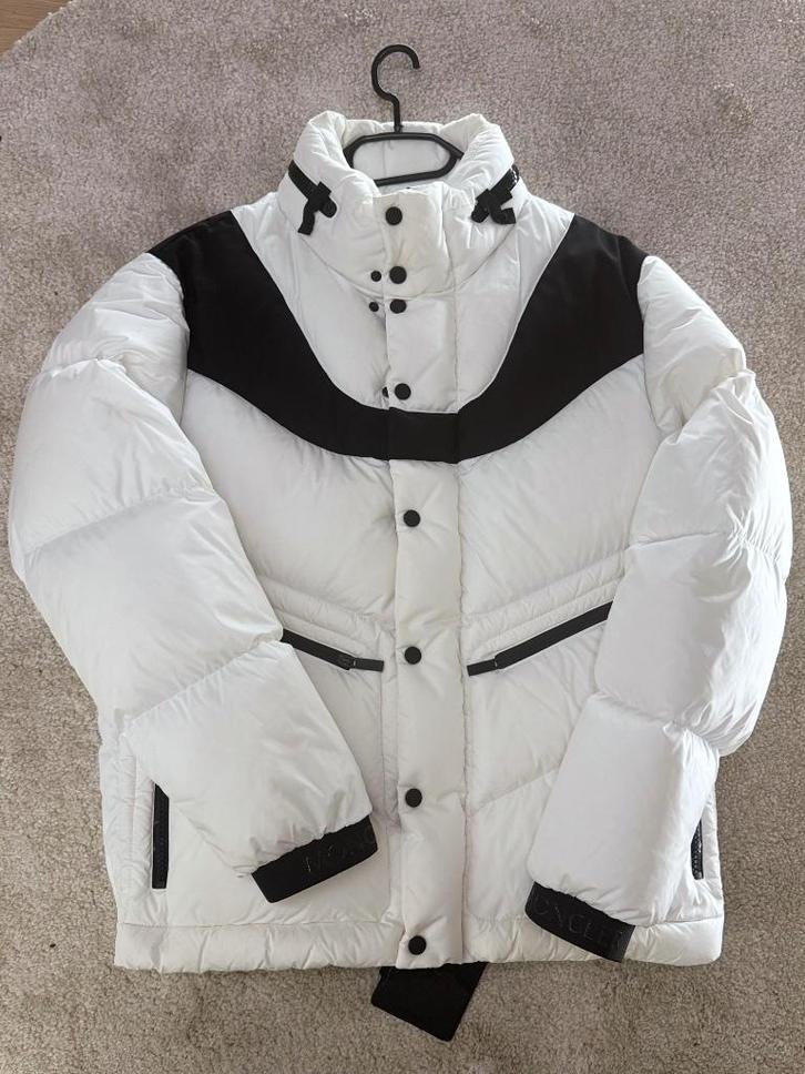 Moncler Homme Taille 2 médium – Comme neuve, valeur 1475€, Kleding | Heren, Overhemden, Zo goed als nieuw, Ophalen of Verzenden