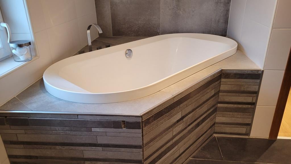 Baignoire sur armature avec pieds réglables, Bricolage & Construction, Sanitaire, Utilisé, Baignoire, Enlèvement