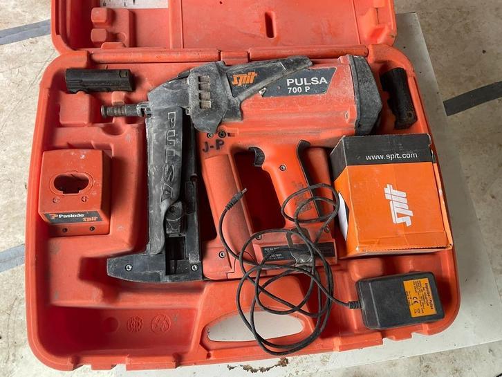 Spit Pulsa 700P nagelapparaat, Doe-het-zelf en Bouw, Gereedschap | Handgereedschap, Gebruikt, Ophalen