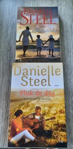 2 boeken van schrijfster Danielle Steel., Livres, Romans, Comme neuf, Danielle Steel, Enlèvement