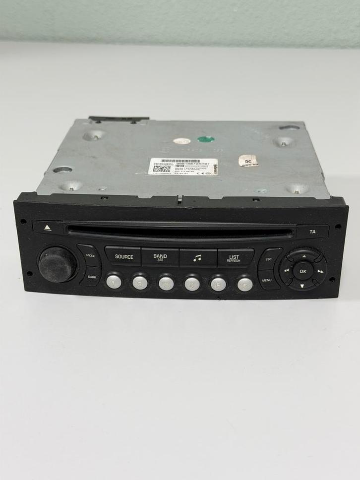 PEUGEOT 3008 MK1 RADIO CD PLAYER Autoradio oem 98016072XT01, Auto diversen, Autoradio's, Zo goed als nieuw, Ophalen of Verzenden