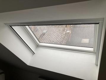 2x moustiquaires pour fenêtre de toit (Velux) 128x90cm, Moins de 200 cm, Comme neuf, Enlèvement, Autres types