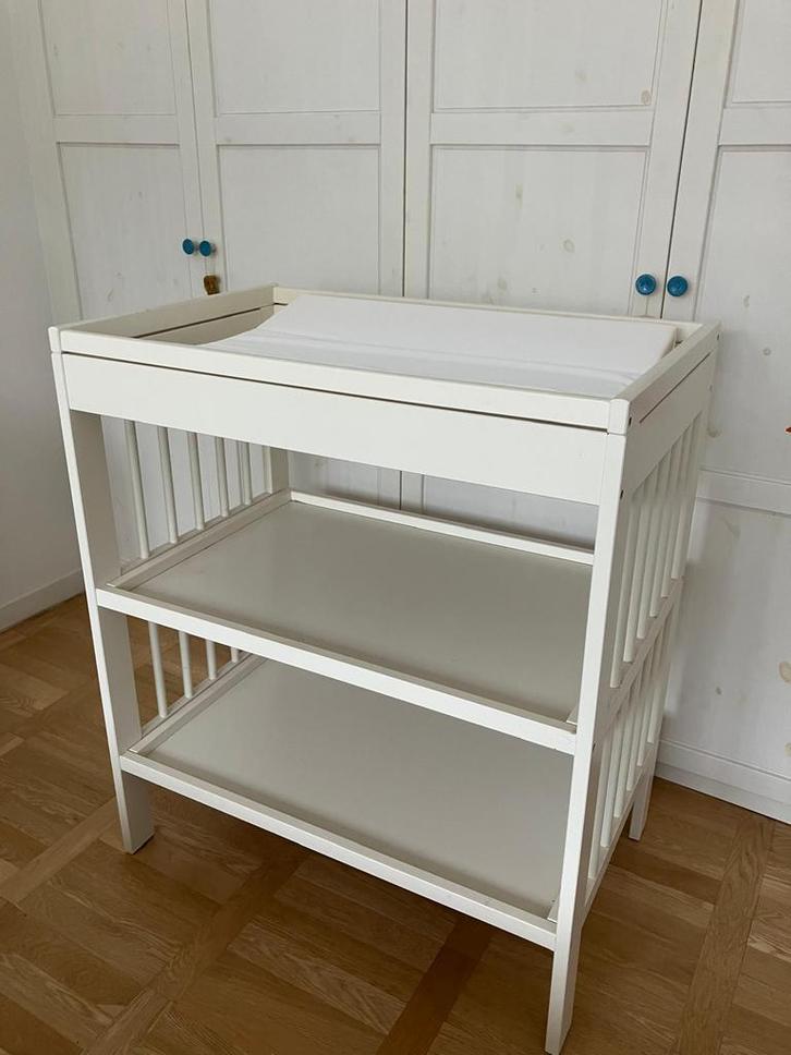Table à langer IKEA GULLIVER – blanc, Kinderen en Baby's, Kinderkamer | Commodes en Kasten, Zo goed als nieuw, Commode, 90 tot 105 cm