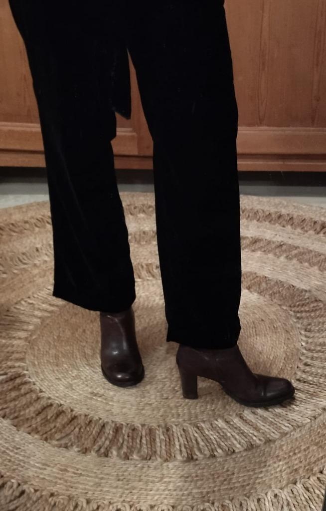 Velours broek, m 36, Karl Marc John, nieuw, Kleding | Dames, Broeken en Pantalons, Nieuw, Maat 36 (S), Zwart, Lang, Ophalen of Verzenden