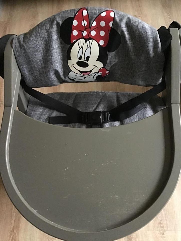 Kinderstoel - model TREPPY, Kinderen en Baby's, Kinderstoelen, Gebruikt, Meegroeistoel, Afneembaar eetblad, Gordel(s), Ophalen