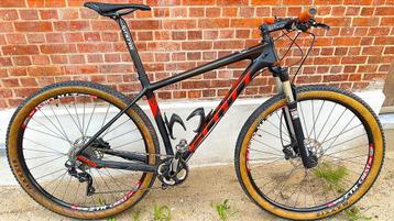Scott full carbon  29 inch beschikbaar voor biedingen