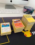 Lot 100 200 300 Pokémon-kaarten, Hobby en Vrije tijd, Verzamelkaartspellen | Pokémon, Zo goed als nieuw