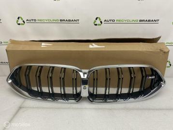 Grill BMW M8 F92 ORIGINEEL 5113192976 beschikbaar voor biedingen