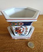 Japon. Superbe cache-pot Imari avec soucoupe. Estampillé, Antiquités & Art, Enlèvement ou Envoi