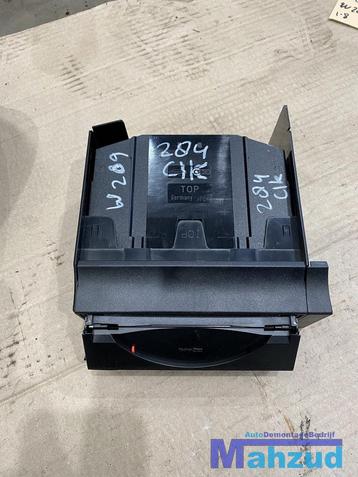 MERCEDES CLK C W209 W203 Cd box wisselaar A2036801150 beschikbaar voor biedingen