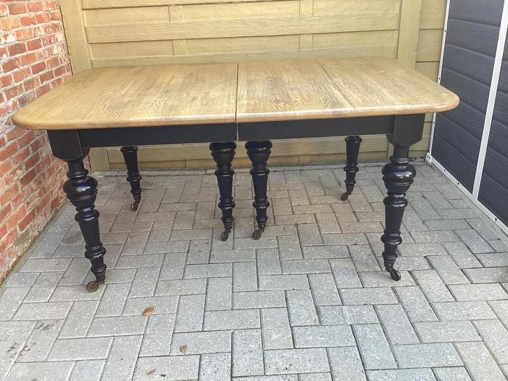STIJLVOLLE TAFEL - UITSCHUIFBAAR- OP WIELTJES, Huis en Inrichting, Tafels | Sidetables, Gebruikt, Eikenhout, Ophalen