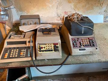 Vintage rekenmachines beschikbaar voor biedingen