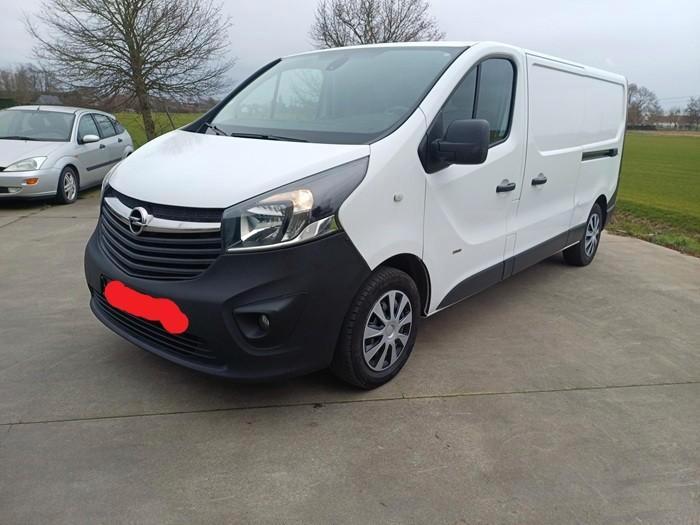 opel vivaro reeds gekeurd voor verkoop+carpass, Auto's, Bestelwagens en Lichte vracht, Particulier, Airbags, Airconditioning, Bluetooth
