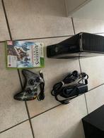 XBOX 360 SLIM avec 1 jeu, Games en Spelcomputers, Spelcomputers | Xbox 360, Ophalen, Met games, Zo goed als nieuw, Met 1 controller