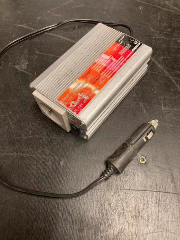 12volt naar 230volt omvormer beschikbaar voor biedingen