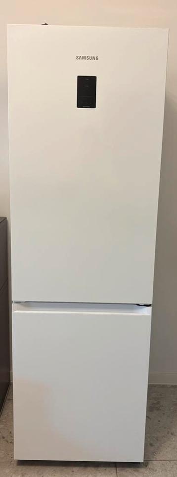 Samsung koelkast koel-vriescombinatie met wifi, Elektronische apparatuur, Koelkasten en IJskasten, Ophalen, Zo goed als nieuw