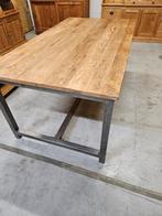 Prachtige tafel 180cm met teaken  blad en metalen onderstel, Huis en Inrichting, Tafels | Eettafels, Ophalen, Zo goed als nieuw