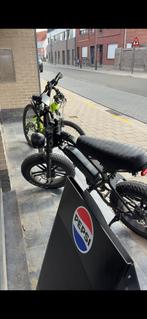 V20 pro, Fietsen en Brommers, Brommers | Derbi, Ophalen, Klasse A (25 km/u), Zo goed als nieuw