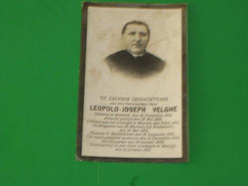 WO1 uit zijne parochie gedreven 1914 priester Leopold VELGHE, Verzamelen, Bidprentjes en Rouwkaarten, Bidprentje, Ophalen of Verzenden