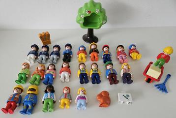 44 Playmobil poppetjes/dieren/vliegtuig (mooie staat) beschikbaar voor biedingen